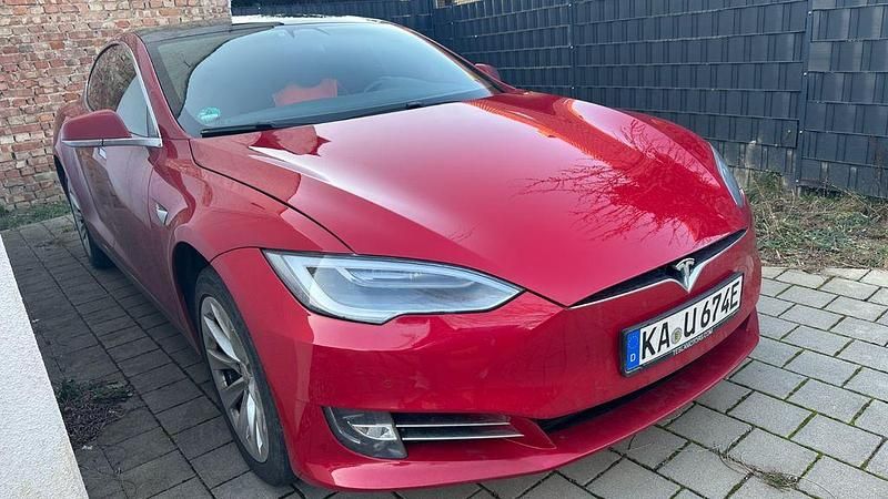 Gebraucht Tesla Model S 350 kW (476 PS) 2017 Rot Kleinwagen