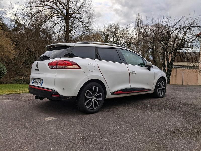 Gebraucht Renault Clio GrandTour 90 PS (66 kW) 2017 Weiß Kombi