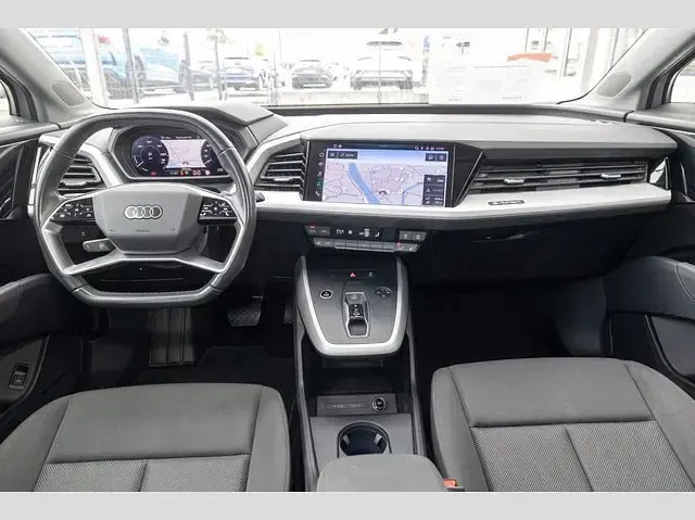 Gebraucht Audi Q4 e-tron Advanced 125 kW (170 PS) 2022 Kieselgrau SUV