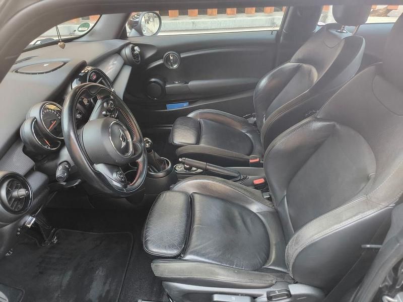 Gebraucht Mini Cooper 136 PS (100 kW) 2018 Schwarz Kleinwagen