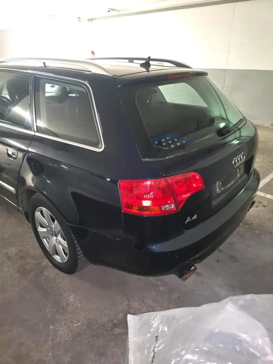 Gebraucht Audi A4 163 PS (119 kW) 2005 Blau Kombi