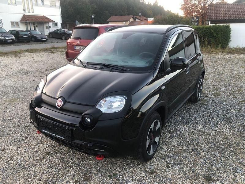 Schwarz Gebraucht 2024 Fiat Panda Cross Cross Kleinwagen | 12.999 € (Fairer Preis) - Bild 1/4