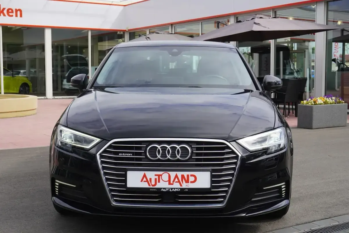 Gebraucht Audi A3 Sportback e-tron 204 PS (150 kW) 2020 Schwarz Kleinwagen