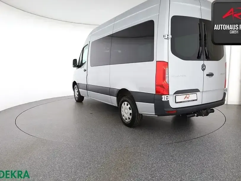 Używany Mercedes Sprinter 163 KM (119 kW) 2021 Srebrny Van
