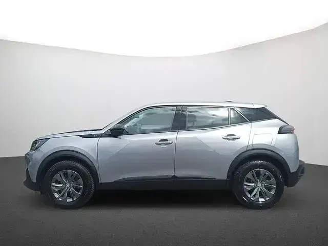 Gebraucht Peugeot e-2008 Active 100 kW (136 PS) 2022 Grau SUV