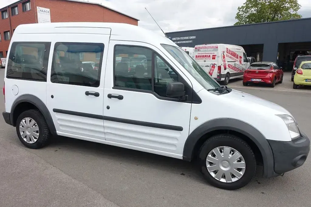 Gebraucht Ford Tourneo Connect 90 PS (66 kW) 2009 Weiß Van / Kleinbus