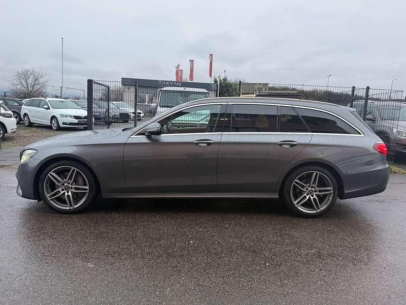Gebraucht Mercedes E220 AMG line 194 PS (142 kW) 2018 Grau Kombi