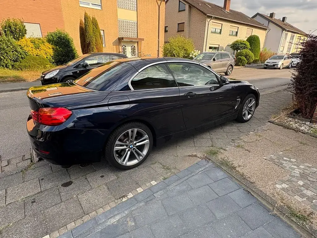 Gebraucht BMW 440 Sport Line 326 PS (239 kW) 2016 Blau Cabrio