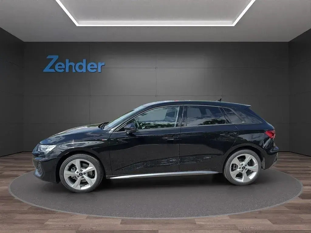 Gebraucht Audi A3 204 PS (150 kW) 2026 Schwarz Limousine