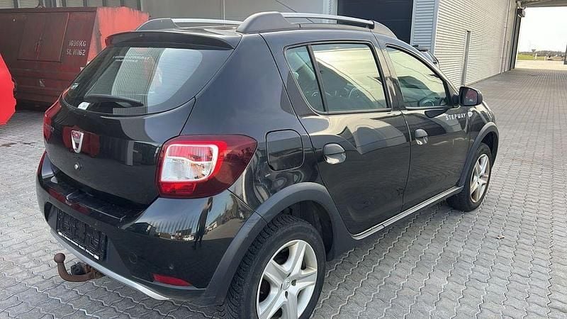 Usata Dacia Sandero 2016 Nero Berlina