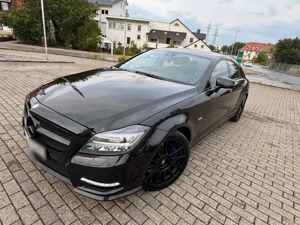 Gebraucht Mercedes CLS500 407 PS (299 kW) 2011 Schwarz Coupé