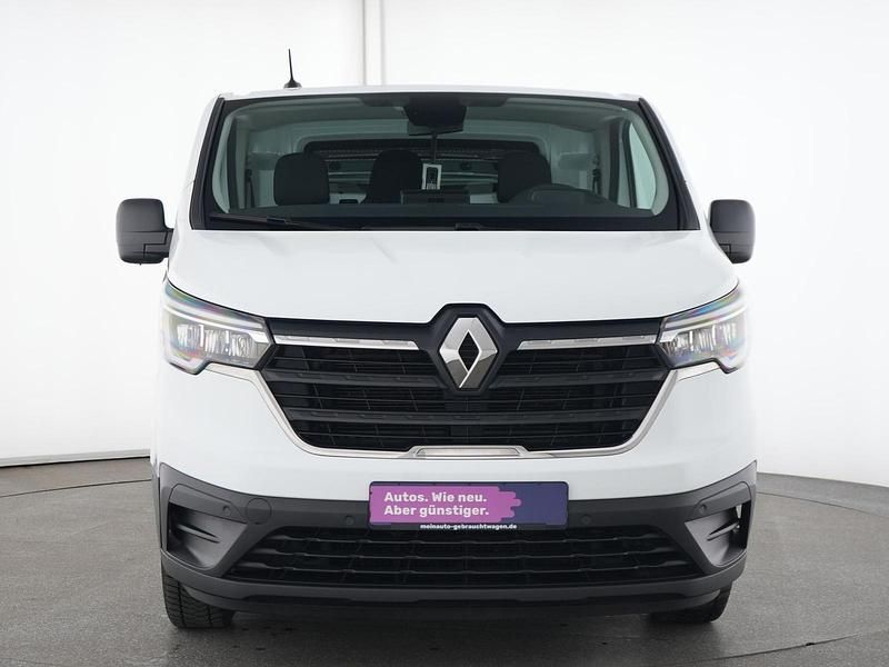Gebraucht Renault Trafic Komfort 150 PS (110 kW) 2023 Weiß Van / Kleinbus