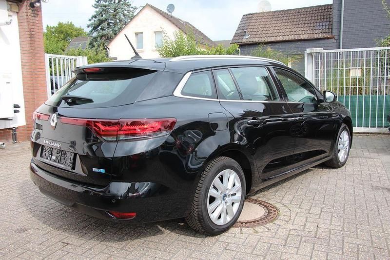 Gebraucht Renault Megane E-Tech Zen 158 PS (116 kW) 2020 Schwarz Limousine