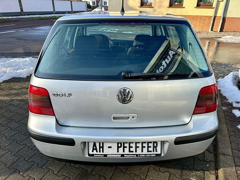 Gebraucht VW Golf IV 75 PS (55 kW) 2002 Silber Limousine
