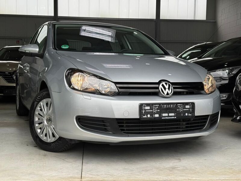 Silber Gebraucht 2009 VW Golf VI Trendline Limousine | 5.700 € (Guter Preis) - Bild 1/4
