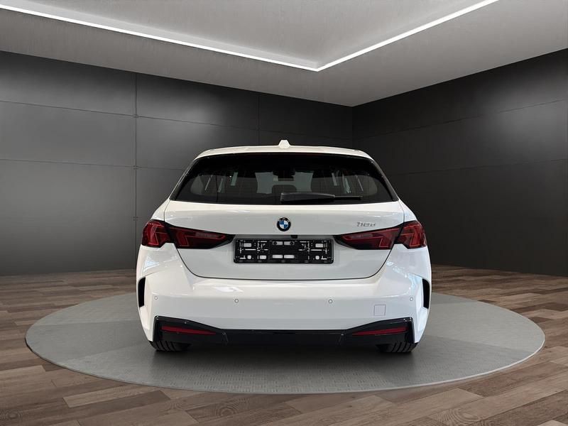 Gebraucht BMW 118 Efficient Dynamics 150 PS (110 kW) 2025 Weiss Kleinwagen