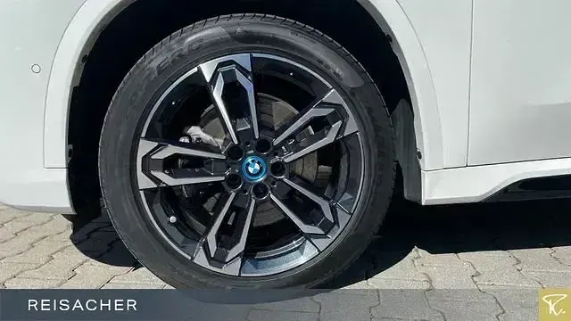 Gebraucht BMW X1 Sport Line 326 PS (239 kW) 2023 Weiß SUV