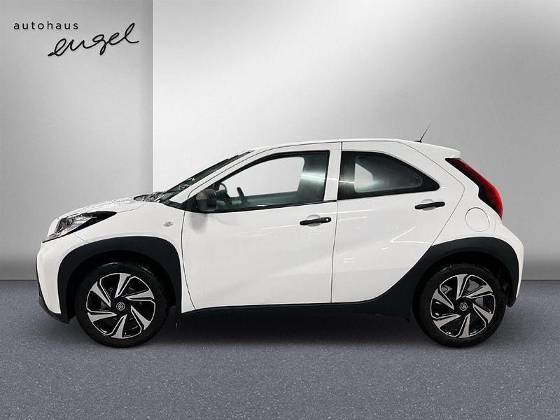 Gebraucht Toyota Aygo Business Edition 72 PS (52 kW) 2022 Weiß Kleinwagen