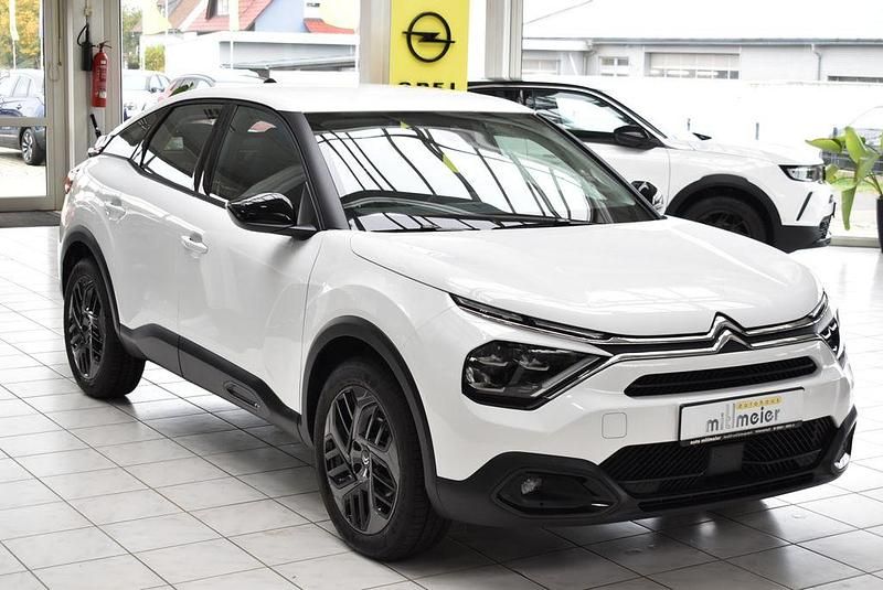 Gebraucht Citroën C4 Feel 131 PS (96 kW) 2023 Weiß polar weiß Limousine