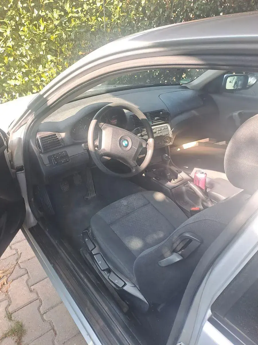 Gebraucht BMW 318 143 PS (105 kW) 2002 Silber Limousine