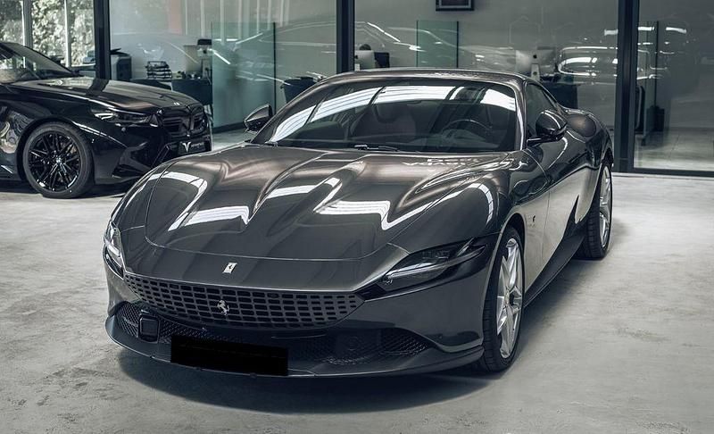 Grau Gebraucht 2024 Ferrari Roma Coupé | 249.222 € - Bild 1/4
