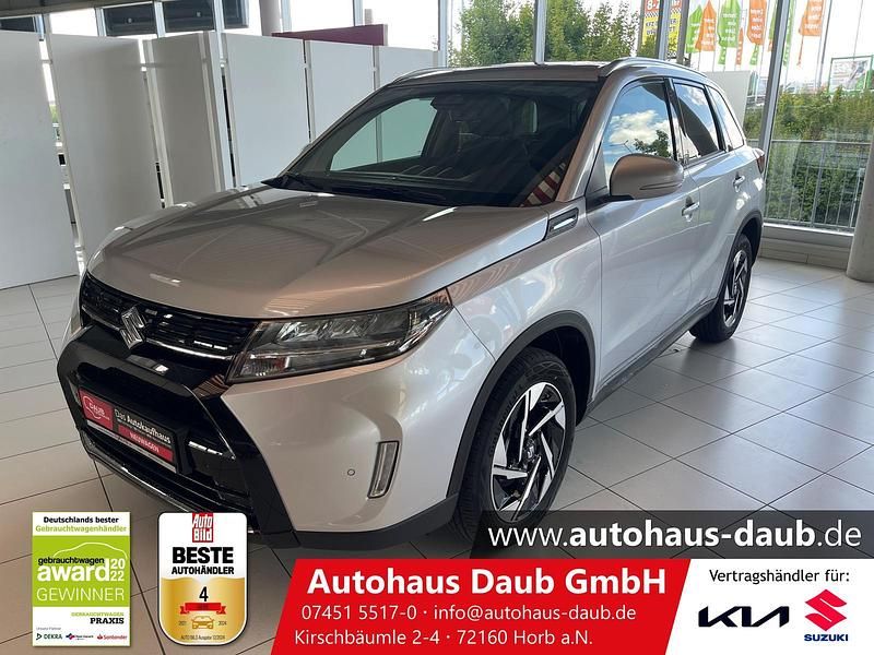 Silky silver metallic Neu 2025 Suzuki Vitara Comfort+ SUV | 26.490 € (Fairer Preis) - Bild 1/4