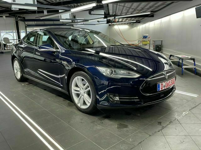 Verkauft Tesla Model S 60 Leder Navi L., gebraucht 2015, 105.000 km in  Düsseldorf