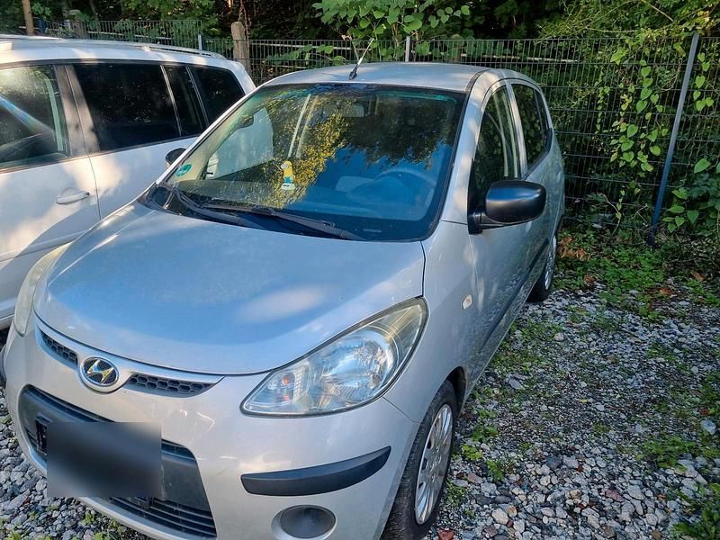 Silber Gebraucht 2009 Hyundai i10 Kleinwagen | 1.300 € (Superpreis) - Bild 1/3