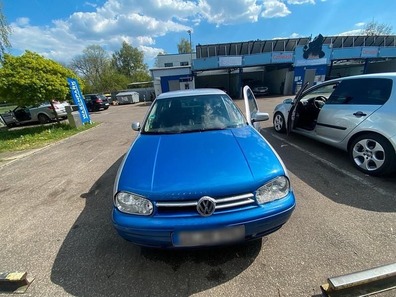 Usado VW Golf 75 HP (55 kW) 2003 Prateado Coupé