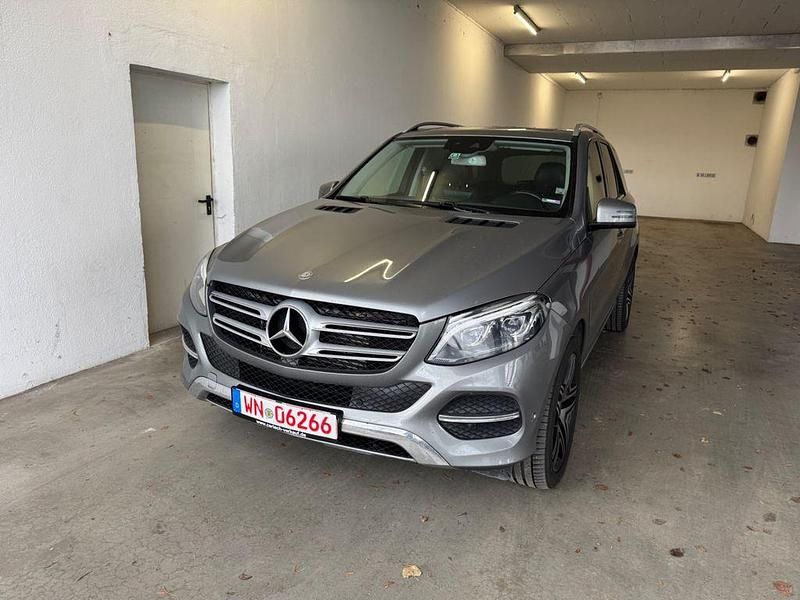 Gebraucht Mercedes GLE350 258 PS (189 kW) 2016 Silber SUV