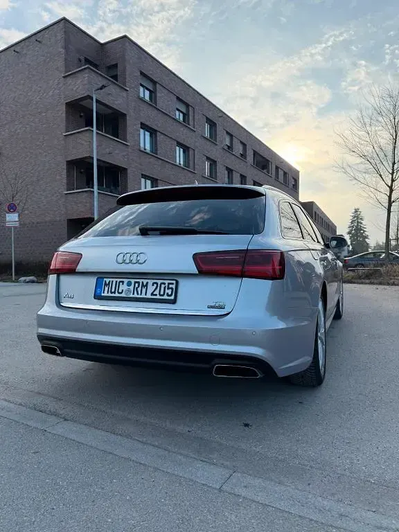 Gebraucht Audi A6 218 PS (160 kW) 2015 Grau Kombi