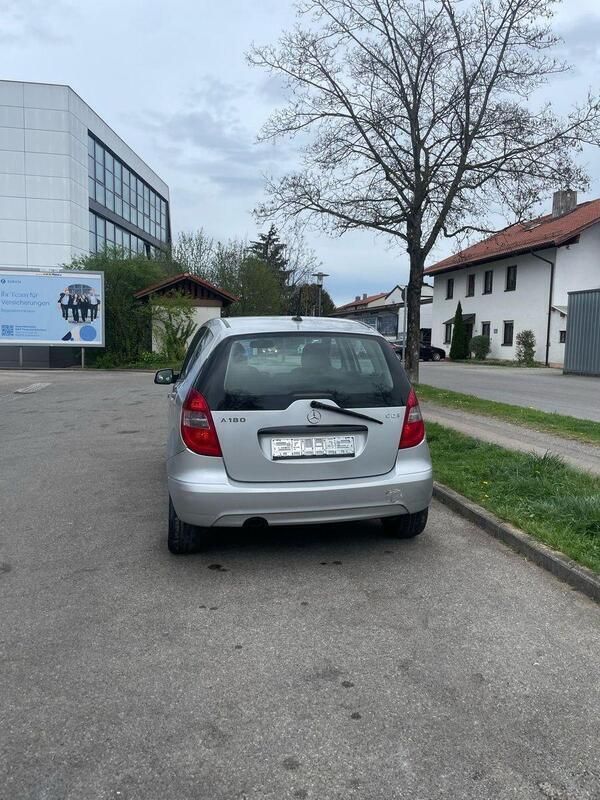 Gebraucht Mercedes A180 109 PS (80 kW) 2008 Silber Kleinwagen