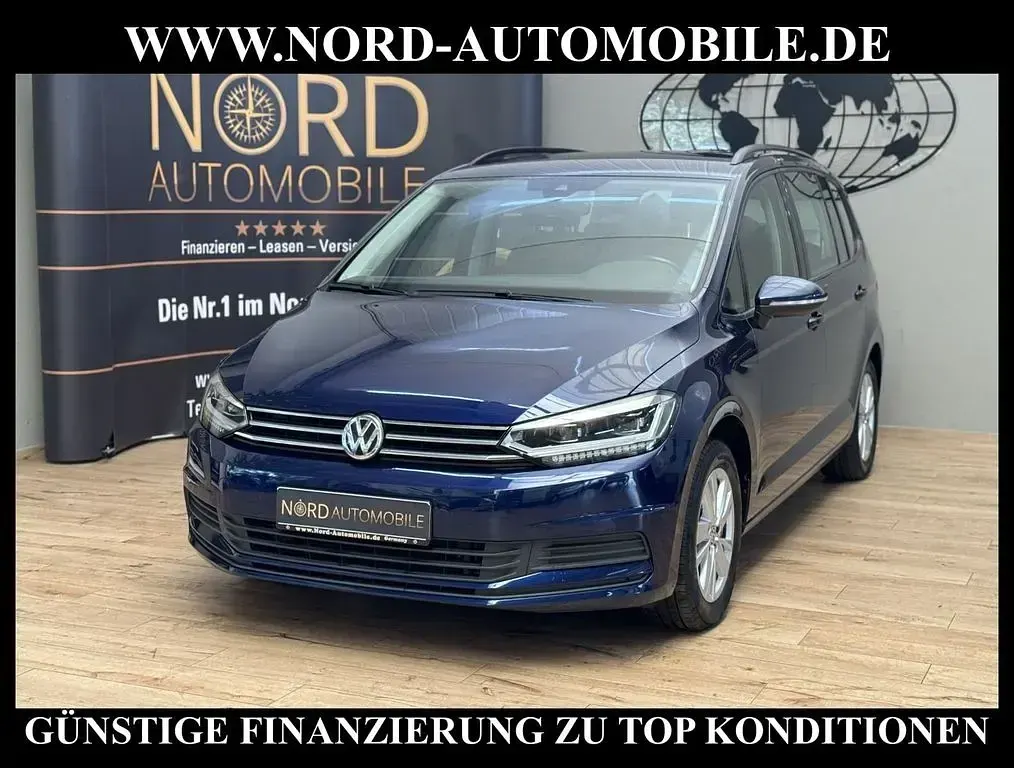 Gebraucht VW Touran Comfortline 150 PS (110 kW) 2020 Blau Van / Kleinbus