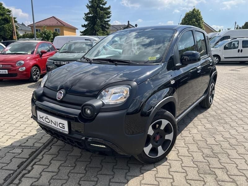 Schwarz Gebraucht 2023 Fiat Panda Cross Cross Kleinwagen | 12.999 € (Fairer Preis) - Bild 1/4