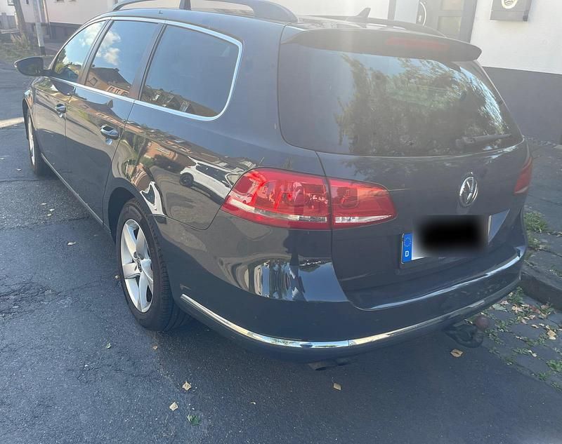 Gebraucht VW Passat 140 PS (102 kW) 2014 Grau Kombi