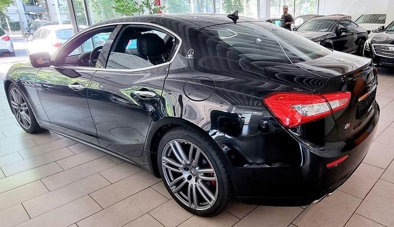 Gebraucht Maserati Ghibli 409 PS (300 kW) 2016 Schwarz Coupé