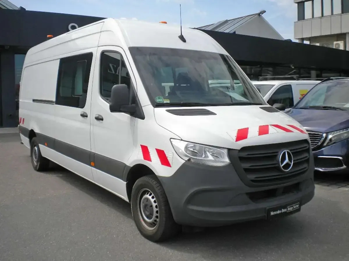 Gebraucht Mercedes Sprinter 150 PS (110 kW) 2023 Arktikweiß Van