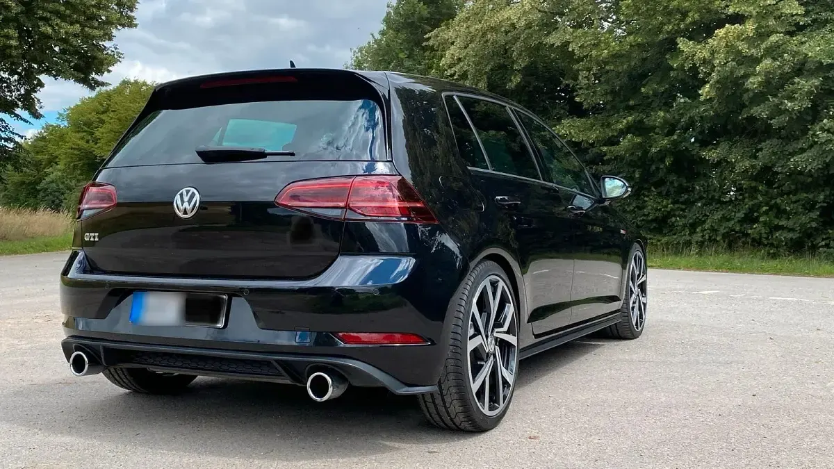 Second-hand VW Golf VII Pro 230 CP (169 kW) 2017 Negru Berlinǎ