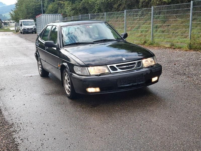 Schwarz Gebraucht 1998 Saab 9-3 Limousine | 700 € (Fairer Preis) - Bild 1/4