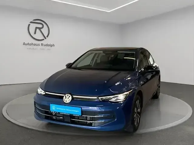 Gebraucht VW Golf VIII Goal 116 PS (85 kW) 2025 Anemonenblau metallic (metallic) Limousine