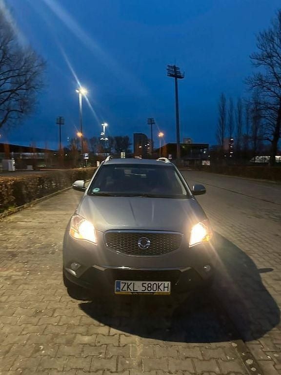 Gebraucht Ssangyong (KGM) Korando 175 PS (128 kW) 2012 Grau SUV