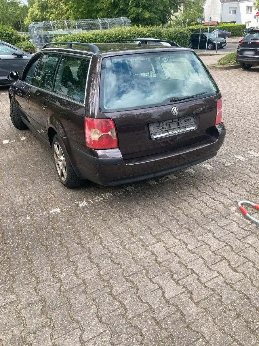 Usata VW Passat 115 CV (84 kW) 2004 Viola Station wagon
