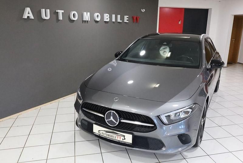 Gebraucht Mercedes A200 Sport 163 PS (119 kW) 2018 Grau Limousine