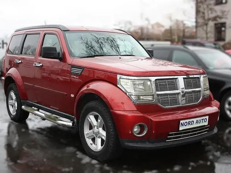Second-hand Dodge Nitro 177 CP (130 kW) 2010 Roșu SUV