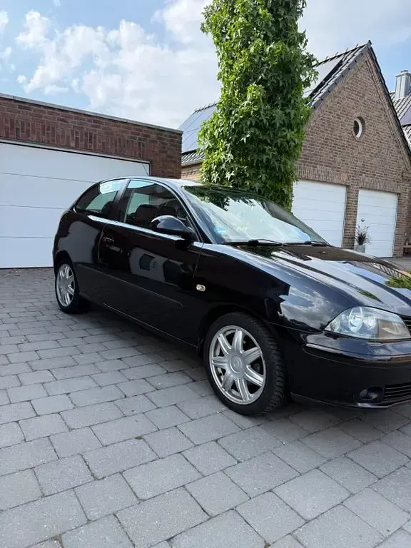 Gebraucht Seat Ibiza Comfort 75 PS (55 kW) 2006 Schwarz Kleinwagen
