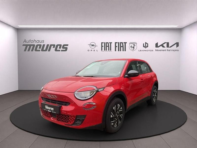 Rot Neu 2025 Fiat 600 Urban SUV | 21.950 € (Superpreis) - Bild 1/4