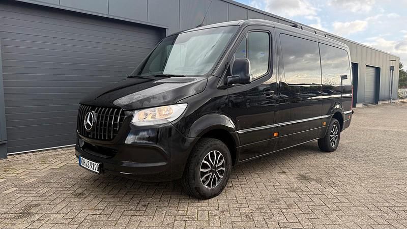 Schwarz Gebraucht 2020 Mercedes Sprinter Van | 83.180 € - Bild 1/4