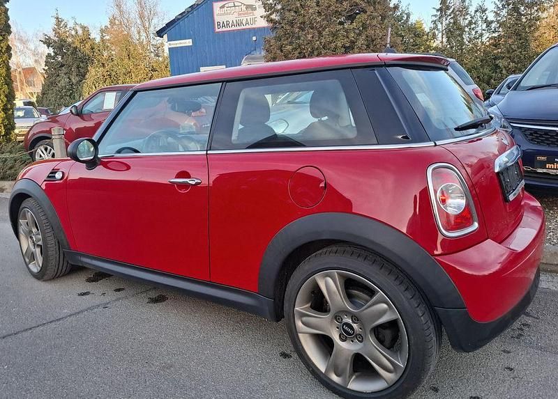 Gebraucht Mini ONE 75 PS (55 kW) 2013 Rot Kleinwagen