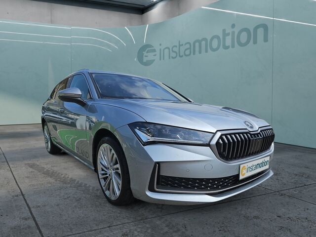 Gebraucht Skoda Superb Selection 150 PS (110 kW) 2024 Silber Kombi