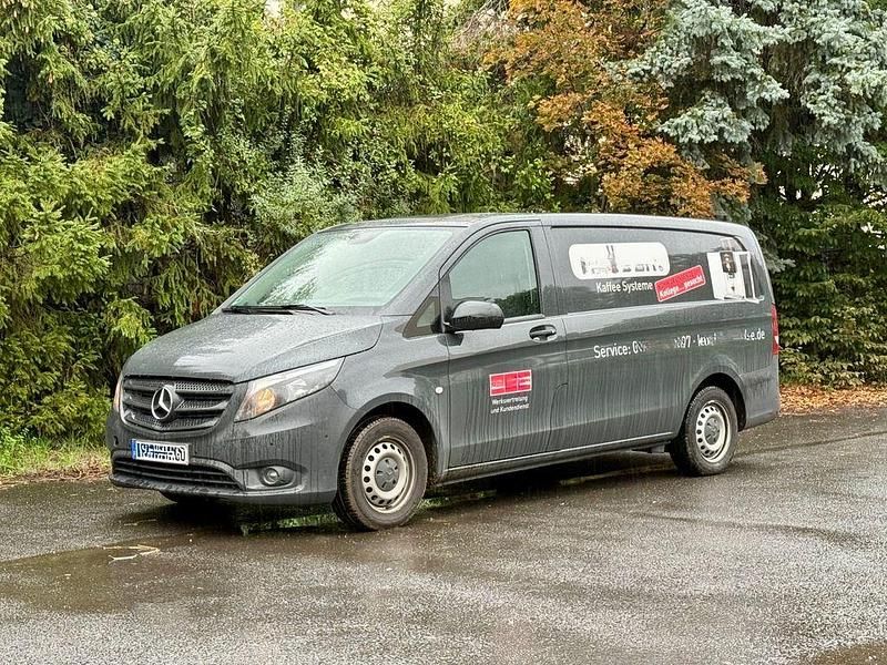 Schwarzgrau Gebraucht 2017 Mercedes Vito Van / Kleinbus | 7.490 € (Etwas zu teuer) - Bild 1/4